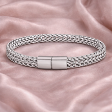 Pulseira Prateada Trançada em Aço Inoxidável Romanely