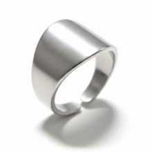Anel Ajustável Prateado Liso em Aço Inoxidável Romanely