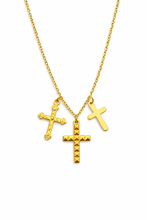 Colar Dourado 3 em 1 com Pingentes de Cruz em Aço Inoxidável Romanely