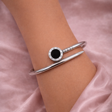 Bracelet Prego Prateado Numeração Romana em Aço Inoxidável Romanely