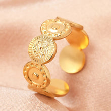 Anel Escudo Dourado em Aço Inoxidável