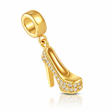 Pingente Encanto Salto Alto Dourado com Zircónias S925 Charm Romanely