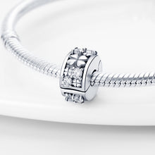 Pingente Encanto Travador Trevo de Quatro Folhas com Zircónias S925