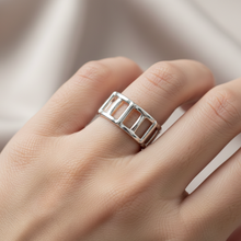 Anel Ajustável Prateado Geométrico em Aço Inoxidável Romanely