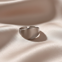 Anel Ajustável Prateado Liso em Aço Inoxidável Romanely