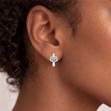 Brincos de Prata S925 Coração Infinito com Zircônias Argola Delicada Romanely