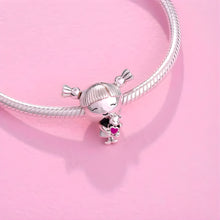 Pingente Encanto Menina com Urso S925 Charm Romanely