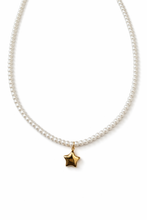 Colar de Pérolas com Pingente Estrela Dourada em Aço Inoxidável Romanely