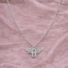 Colar Prateado Abelha em Aço Inoxidável Romanely