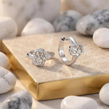 Brincos de Prata S925 Coração Infinito com Zircônias Argola Delicada Romanely