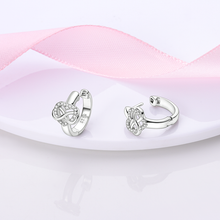 Brincos de Prata S925 Coração Infinito com Zircônias Argola Delicada Romanely